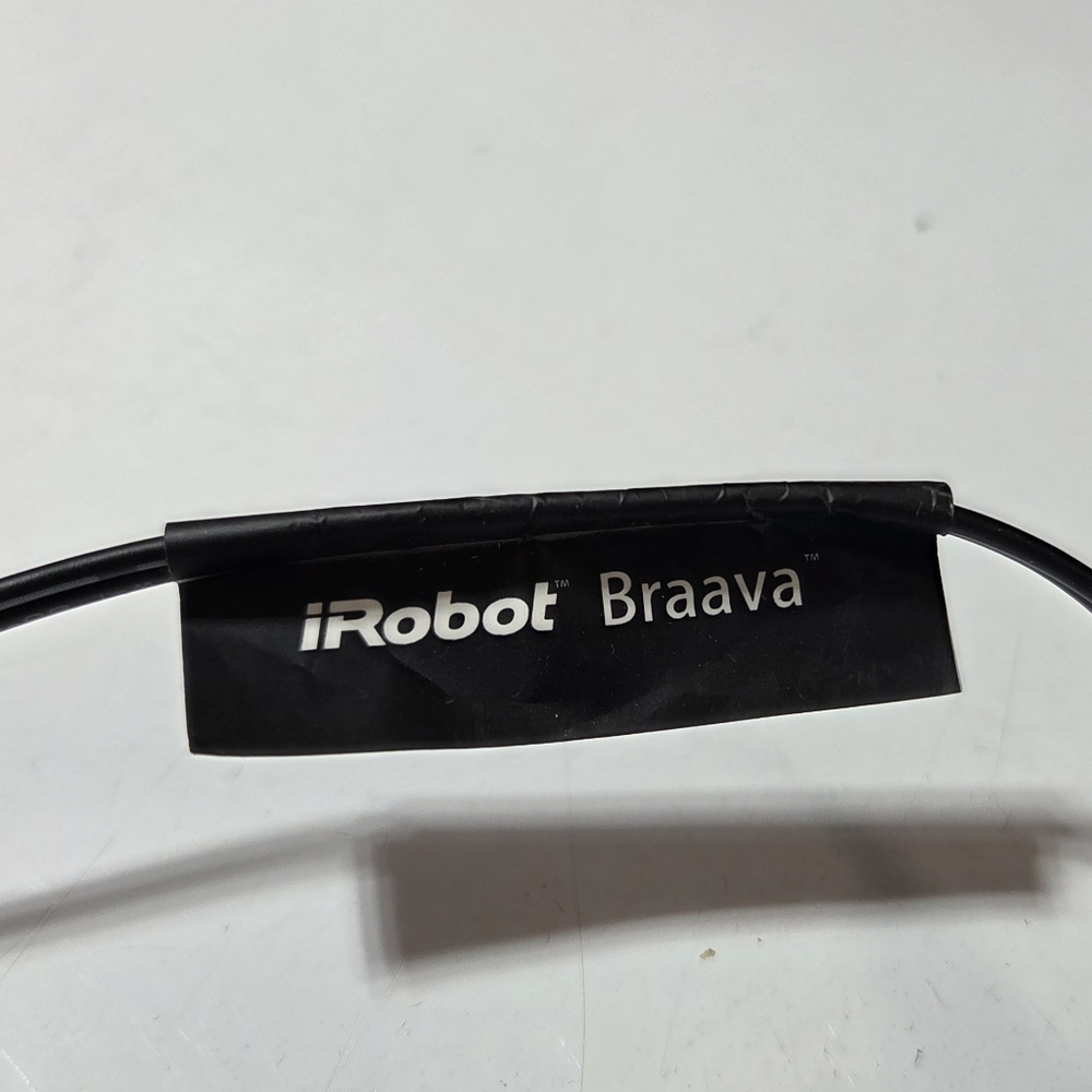 iRobot Braava Jet 380t Mopping Robot | Great Condition | Turbo Charge Cradle - Picture 15 of 15